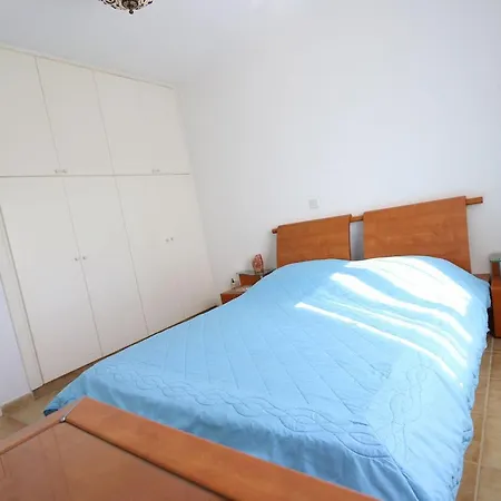 Limnaria Gardens B Paphos