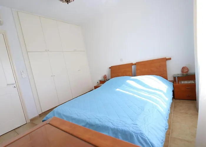 Limnaria Gardens B Paphos